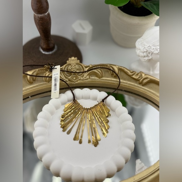 Aureus + Argent Gold Statement Necklace ✨ - Picture 3 of 9